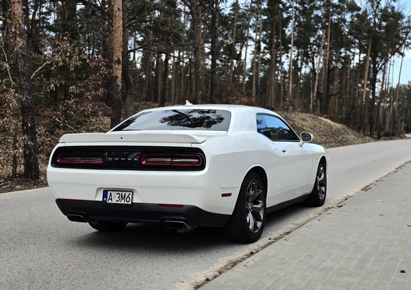 Dodge Challenger cena 117500 przebieg: 112000, rok produkcji 2016 z Warszawa małe 37